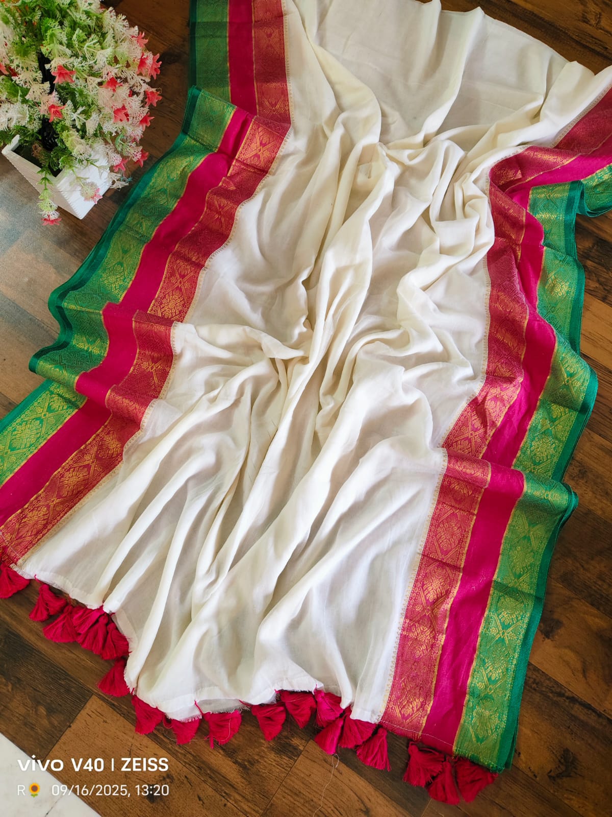 TanujaFame white mulcotton saree