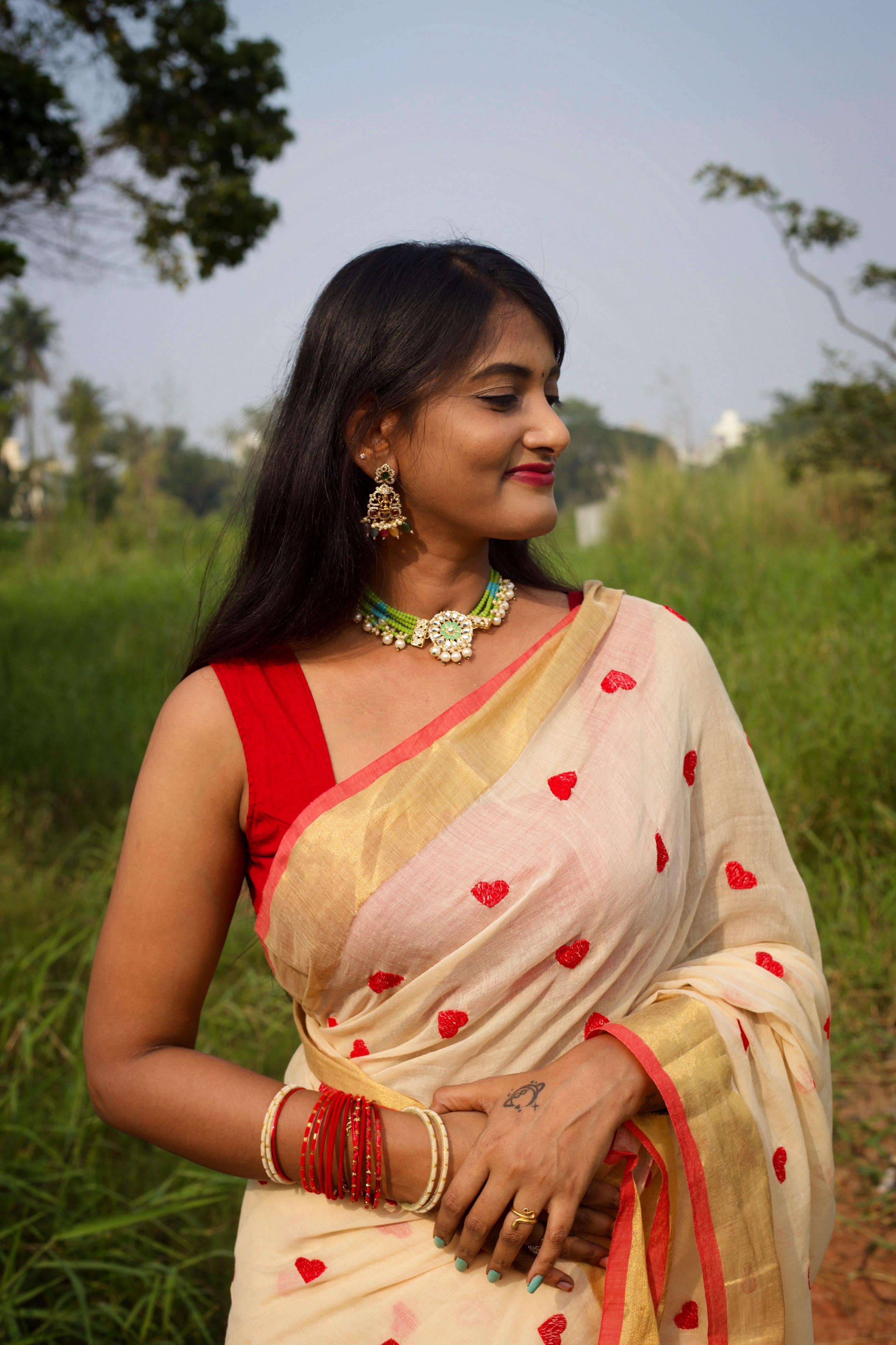 Offwhite Red hearts mulcotton saree